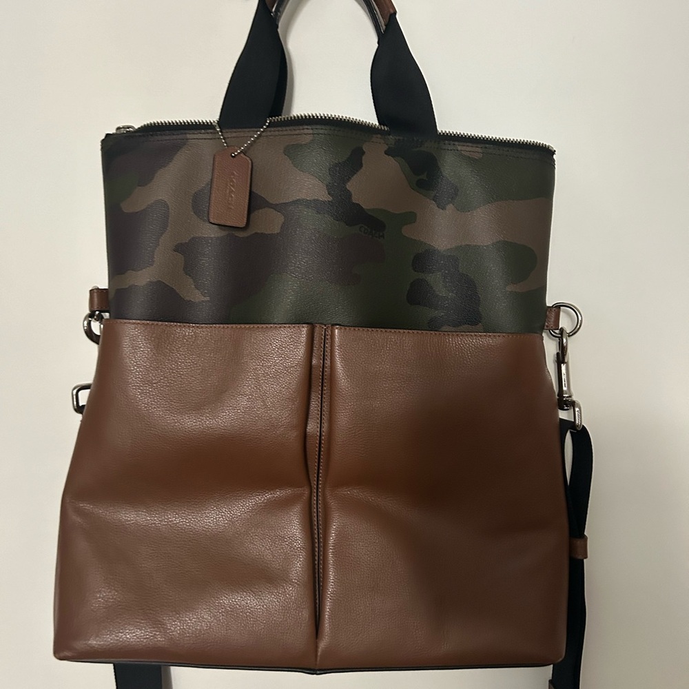 Coach Charles fold over leather bag - Picture 2 of 13